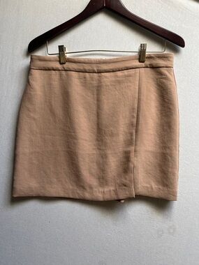 Aritzia Wilfred Patio Mini Skirt Beige Tan Crepe Size 12